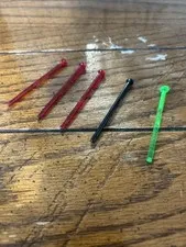 LEGO 5 Spring Shooter Arrow Weapons - Transparent Red, Transparent Green, Black