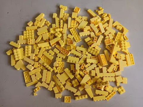 LEGO BULK LOT 250 BRIGHT LIGHT YELLOW BRICKS PLATES TILES & SPECIALTY PIECES