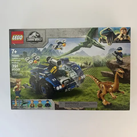 NEW LEGO Jurassic World: Gallimimus and Pteranodon Breakout (75940) Building Set