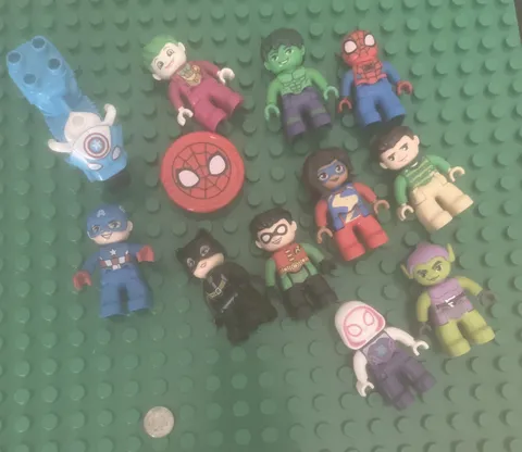 Lego Duplo - Lot Of (10) DC Marvel Super Hero Villain Figure Pieces *