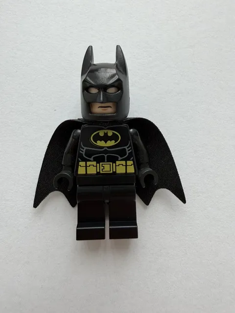Lego Black Suit Batman Minifigure sh0016a 76011 76013 DC Super Heroes 