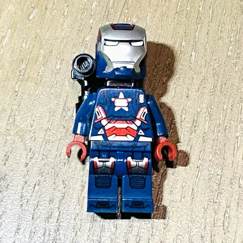 LEGO Marvel Superheroes Iron Patriot Minifigure Figure