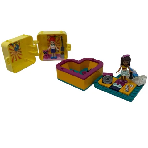 LEGO FRIENDS Mia's Pug Cube 41664 & Andrea’s Heart Box Mini Sets Lot