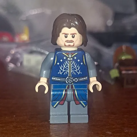 LEGO LOTR Minifigure Aragorn(lor066) no cape