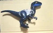 LEGO Velociraptor Dinosaur Figure Printed Blue with blue eye patch 