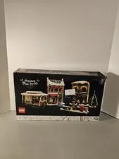 Holiday Main Street LEGO ICONS 10308 OPEN DAMAGED BOX RETIRED
