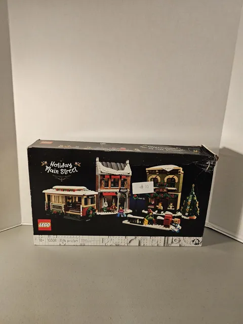 Holiday Main Street LEGO ICONS 10308 OPEN DAMAGED BOX RETIRED