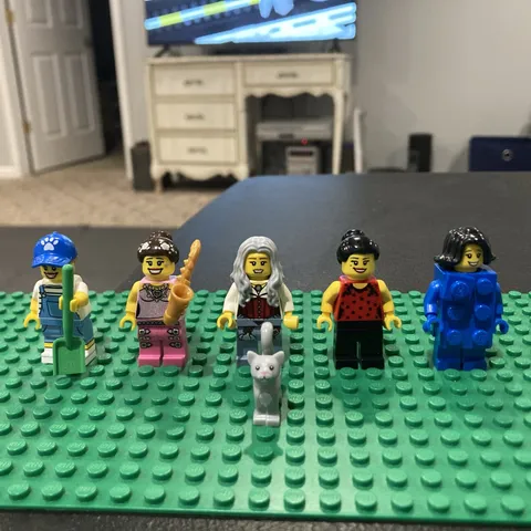 Lego Minifigure CMF Series 6 Female Girl Lady Pop Music Dancer Cat Grandma Lot