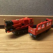 Lego Harry Potter Hogwarts Express Train Incomplete for Parts Lot Two Cars Red