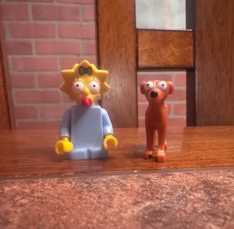 Lego The Simpsons Minifigure Maggie & Dog Santa's Little Helper
