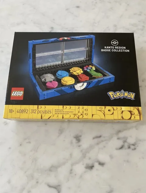 LEGO 40892 POKÉMON KANTO REGION BADGE COLLECTION 2026 GWP - BRAND NEW & SEALED!