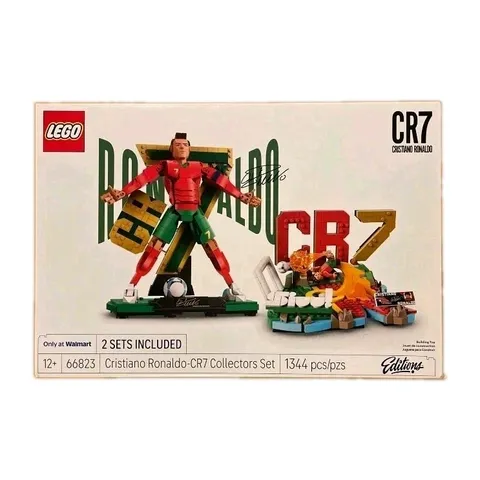 LEGO Cristiano Ronaldo -CR7 Collectors World Cup Bundle (66823); 43012 & 43016