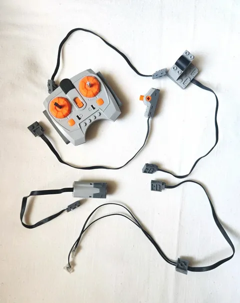 Lego Power Functions IR Speed Remote Control w/ Receiver Motor & Lights Lot