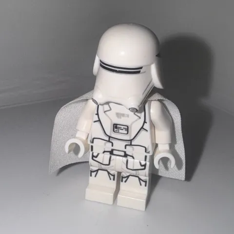LEGO Star Wars First Order Snowtrooper Minifigure White Helmet w/ Cape