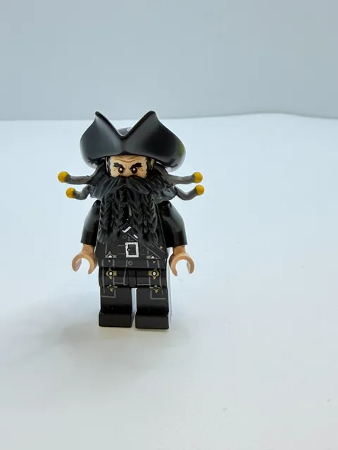 Lego Pirates of the Caribbean Blackbeard Minifigure poc007
