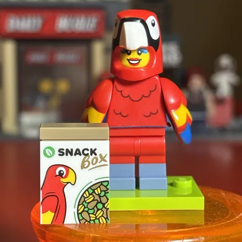 Lego 71051 Animals Series 28 -Minifigures - Parrot, New.