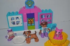 Lego Duplo Doc's Pet Vet Care 10828 Complete