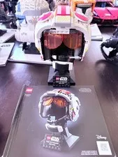 LEGO Star Wars: Luke Skywalker Helmet (75327) + LED LIGHTS INSTALLED + MANUAL