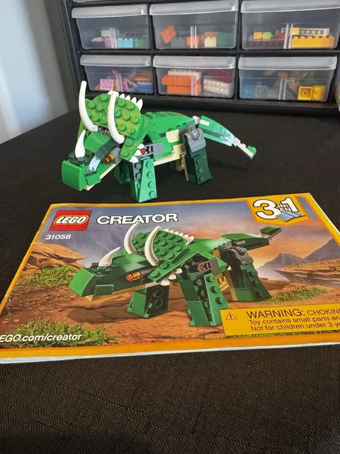 LEGO CREATOR: Mighty Dinosaurs (31058)
