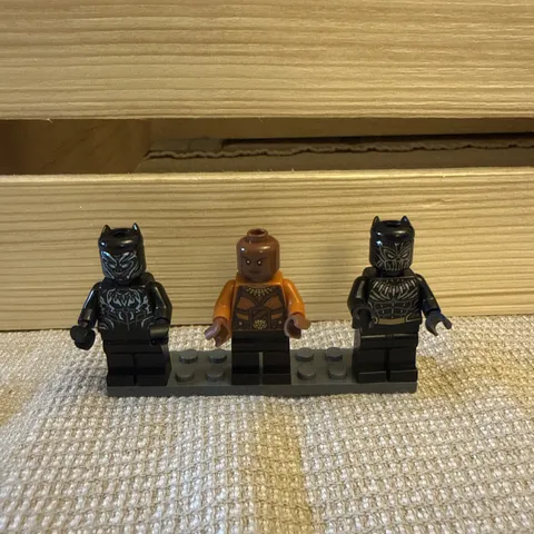 Lego Black Panther 76099 Erik Killmonger Okoye Minifigure Lot 3 Marvel, cracks