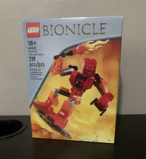 LEGO BIONICLE Tahu and Takua 40581 219 pcs Limited Edition Ages 18+