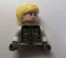 LEGO Yelena Belova 76162 BLACK WIDOW Super Heroes Minifigure missing legs