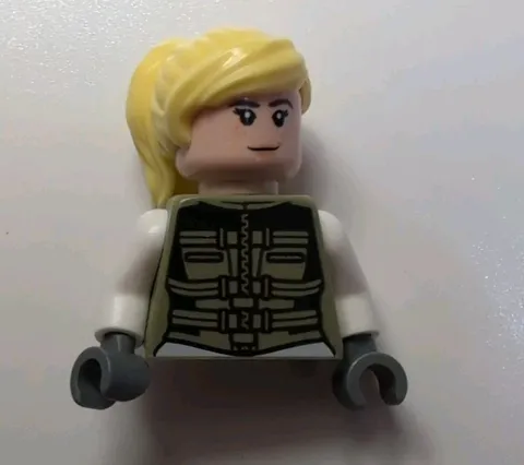 LEGO Yelena Belova 76162 BLACK WIDOW Super Heroes Minifigure missing legs