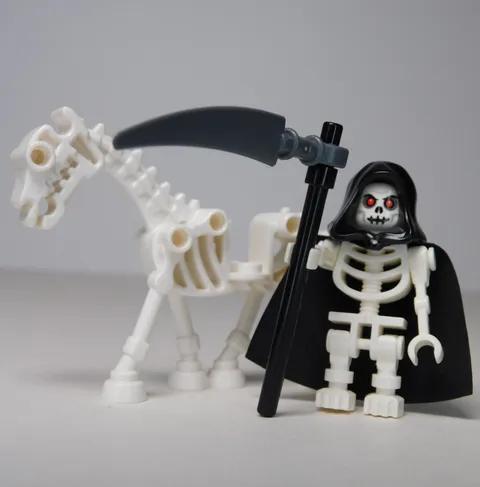 LEGO Castle Skeleton Reaper Minifigure w/Skeleton Horse! from 7079 NEW