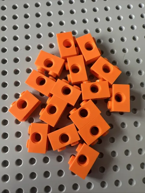 LEGO 3700 Orange Technic, Brick 1 x 2 with Hole Bulk 16 Pieces