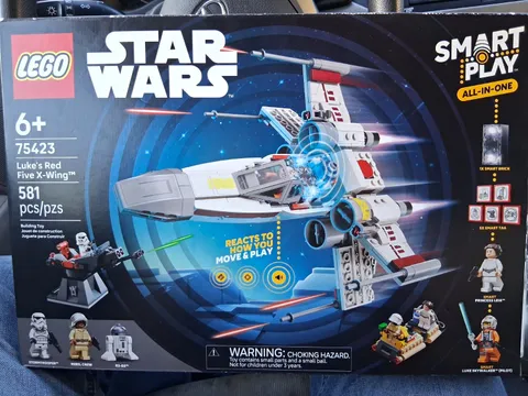 LEGO Star Wars 75423 Luke's Red Five X-Wing 581 pcs Battery Powered Set