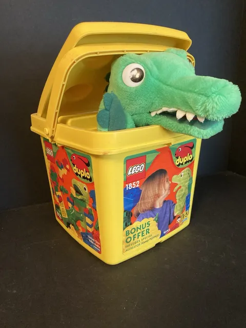 LEGO DUPLO #1852 Alligator Puppet And Bucket - No Duplo Pieces