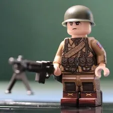 LEGO Minifig Co. Custom WW2 US 82nd Airborne Soldier With BrickArms