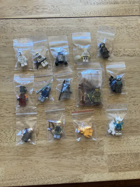HUGE LOT OF VALUABLE LEGO MINIFIGURES! Starwars, lotr, NINJAGO, Dino, and more!
