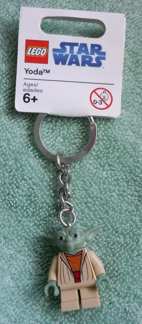 Star Wars Lego Yoda Keychain 2009 852550 2009 White Hair NWT Clone Wars Yoda
