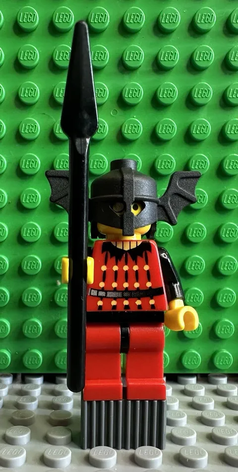 LEGO Minifigure Fright Knights Basil The Bat Lord Castle Authentic 1997