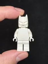 Official LEGO White Monochrome Prototype DC Batman Minifigure hard to find RARE