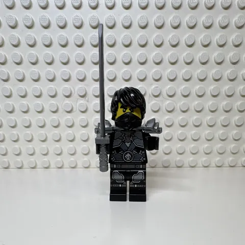 LEGO Ninjago Stone Armor Cole Rebooted Minifigure 5004393