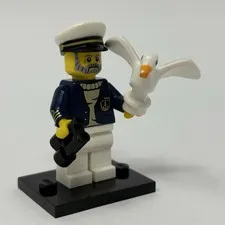 Lego Sea Captain Minifigure Collectible Series 17 CMF Complete w/ *Seagull