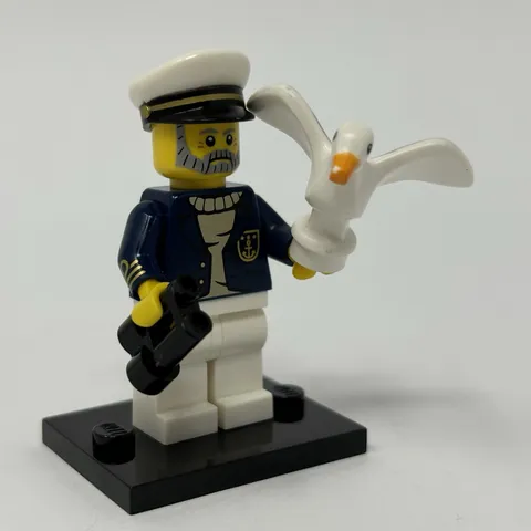 Lego Sea Captain Minifigure Collectible Series 17 CMF Complete w/ *Seagull