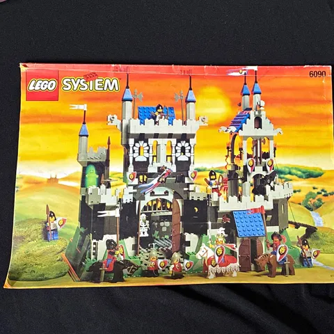 LEGO Castle 6090 Royal Knight's Castle Instruction Manual Booklet English 1995