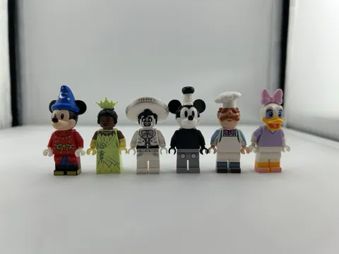 LEGO Disney 100 Minifigure Lot of 6 Mickey Daisy Tiana w/ Guitar Accessory