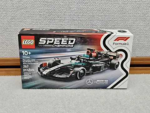 LEGO Speed Champions Mercedes-AMG Petronas F1 W15 Race Car Toy 77244 NIP