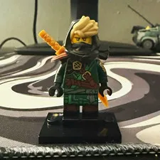 LEGO NINJAGO Ninja Minifigure w/ Hood & Sword Weapon + Display Base