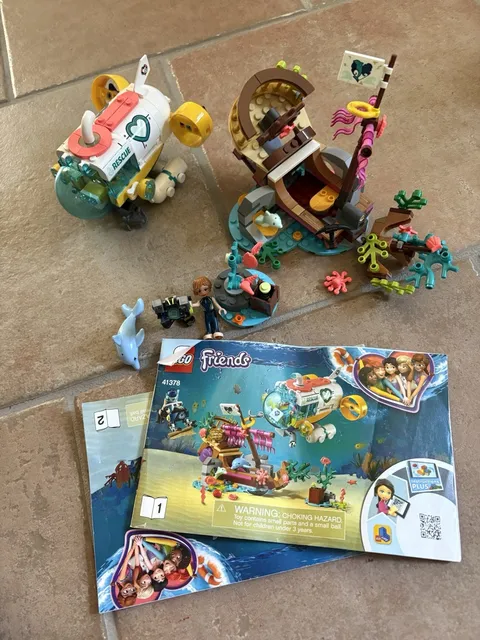 LEGO Friends: Dolphins Rescue Mission (41378): includes Both Minifigs