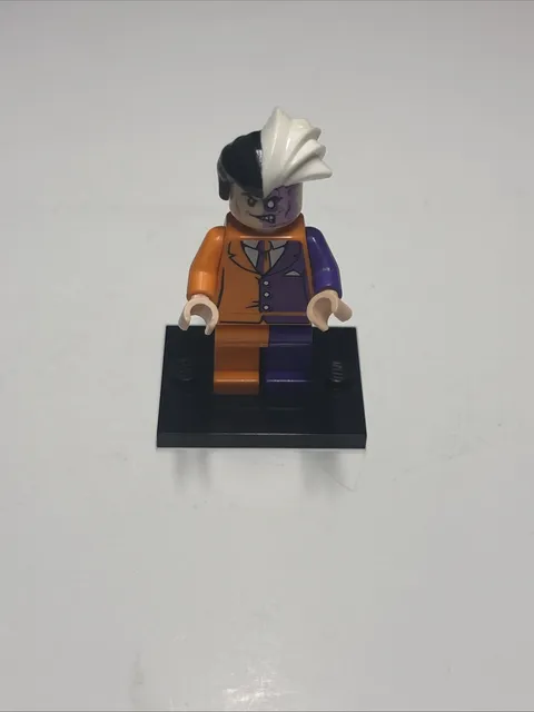 LEGO Batman Two-Face - Orange and Purple Suit sh0007