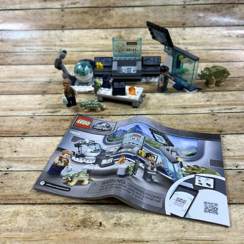LEGO Jurassic World Dr Wu's Lab Baby Dinosaurs Breakout 75939 100% Complete