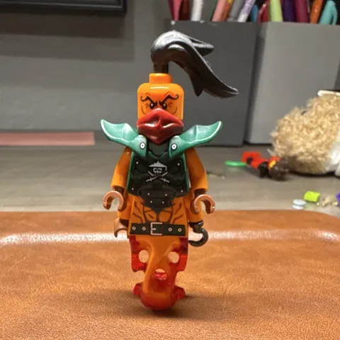 LEGO Ninjago Nadakhan Minifigure Djinn Sky Pirate Captain njo195 70605