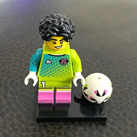 LEGO #71052 Minifigures Soccer Player Goalie Goalkeeper World Cup Mini Ball