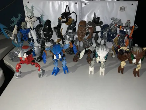 LEGO Bionicle Bulk Approx 7lb Parts Lot plus 2 lb of manuals