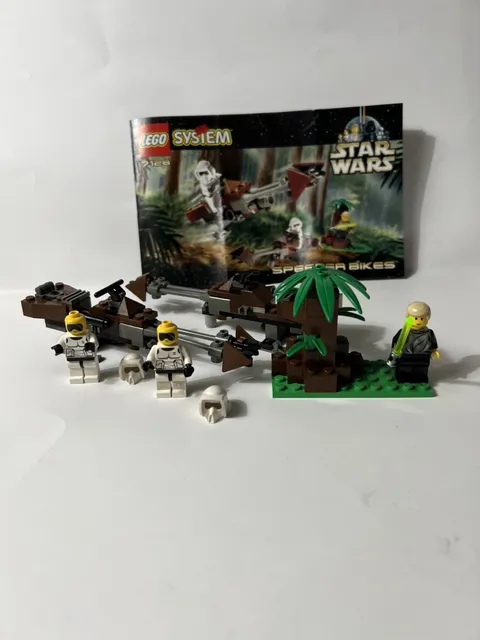 Lego Star Wars  7128 - Speeder Bikes Manual complete